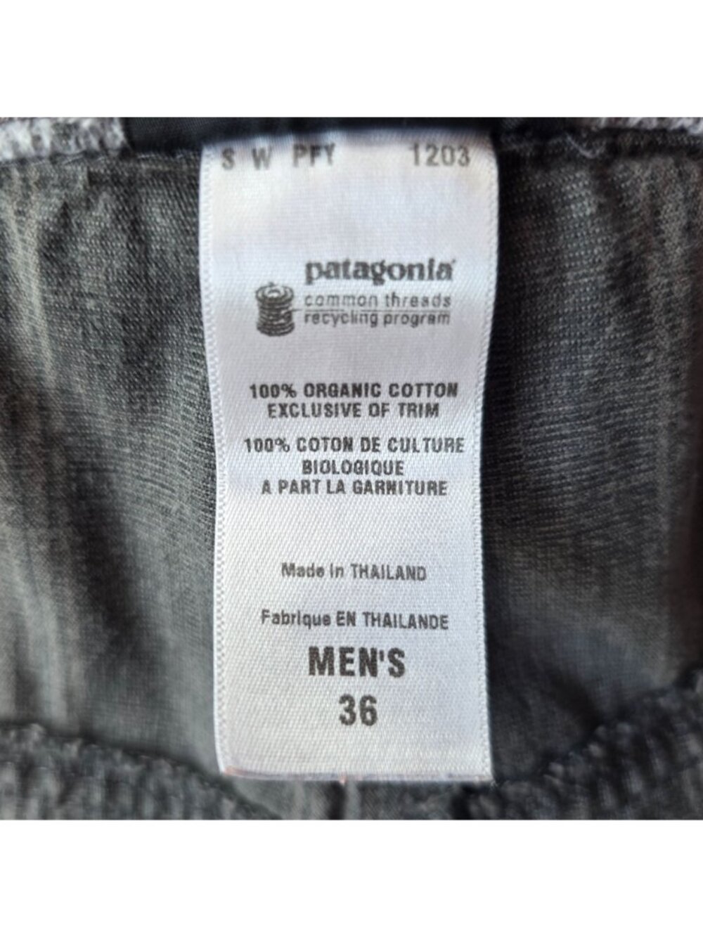 Patagonia Mens 36 Shorts Cargo Organic Cotton Plaid Gray Flat Front Outdoor - Picture 6 of 8
